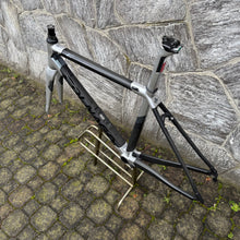 Carica l'immagine nel visualizzatore di Gallery, Colnago C64