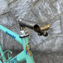 Carica l'immagine nel visualizzatore di Gallery, Bianchi Megatube Titanium