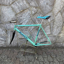 Carica l'immagine nel visualizzatore di Gallery, Bianchi Megatube Titanium