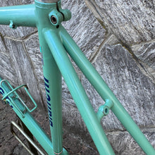 Carica l'immagine nel visualizzatore di Gallery, Bianchi Megatube Titanium