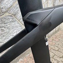 Load image into Gallery viewer, Trek Madone SLR 7 Disc