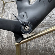 Load image into Gallery viewer, Trek Madone SLR 7 Disc