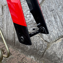 Load image into Gallery viewer, Trek Madone SLR 7 Disc