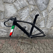 Load image into Gallery viewer, Trek Madone SLR 7 Disc