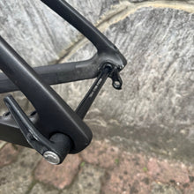 Load image into Gallery viewer, Trek Madone SLR 7 Disc