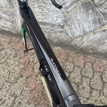 Load image into Gallery viewer, Trek Madone SLR 7 Disc