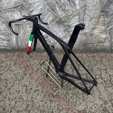 Load image into Gallery viewer, Trek Madone SLR 7 Disc