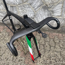 Load image into Gallery viewer, Trek Madone SLR 7 Disc