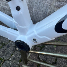 Load image into Gallery viewer, Colnago C64