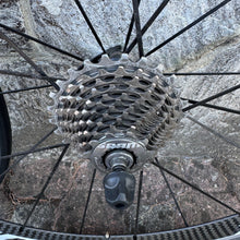 Carica l'immagine nel visualizzatore di Gallery, Mavic Cosmic Carbone SL