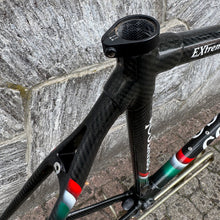Carica l'immagine nel visualizzatore di Gallery, Colnago Extreme Power