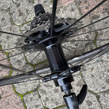 Carica l'immagine nel visualizzatore di Gallery, Mavic Cosmic Carbon PRO SL UST