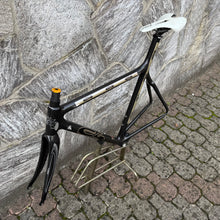 Load image into Gallery viewer, C4 Vyrus