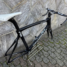 Carica l'immagine nel visualizzatore di Gallery, Pinarello Dogma F8