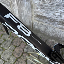 Carica l'immagine nel visualizzatore di Gallery, Pinarello Dogma F8