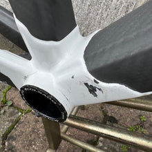 Load image into Gallery viewer, Colnago C60