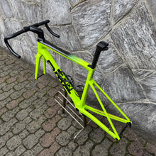 Load image into Gallery viewer, Bmc Team Machine SLR01