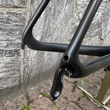 Load image into Gallery viewer, Specialized S-Works Tarmac SL5