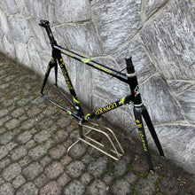 Carica l'immagine nel visualizzatore di Gallery, Colnago C40 B-Stay