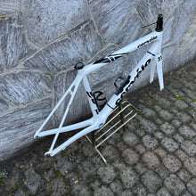 Carica l'immagine nel visualizzatore di Gallery, Cervelo R3