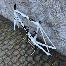 Carica l'immagine nel visualizzatore di Gallery, Cervelo R3