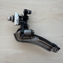 Carica l'immagine nel visualizzatore di Gallery, Campagnolo Record Titanium 10s