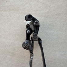 Carica l'immagine nel visualizzatore di Gallery, Campagnolo Record Titanium 10s