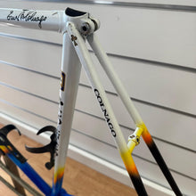 Carica l'immagine nel visualizzatore di Gallery, Colnago Master Mapei