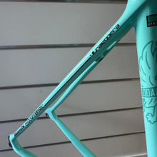 Load image into Gallery viewer, Bianchi Specialissima CV