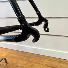 Carica l'immagine nel visualizzatore di Gallery, Colnago Extreme-C