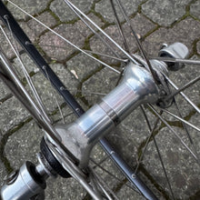 Carica l'immagine nel visualizzatore di Gallery, Ambrosio Excellence TQB - Campagnolo Record hubs