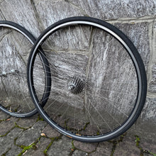 Carica l'immagine nel visualizzatore di Gallery, Ambrosio Excellence TQB - Campagnolo Record hubs