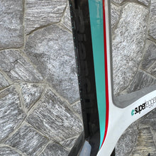 Carica l'immagine nel visualizzatore di Gallery, Bianchi 928 Superleggera - 125 Anniversary