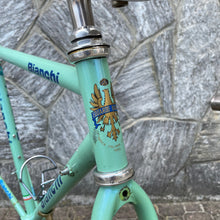 Carica l'immagine nel visualizzatore di Gallery, Bianchi Campione del Mondo