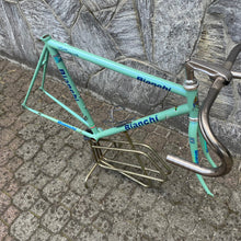 Carica l'immagine nel visualizzatore di Gallery, Bianchi Campione del Mondo