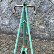 Carica l'immagine nel visualizzatore di Gallery, Bianchi Campione del Mondo