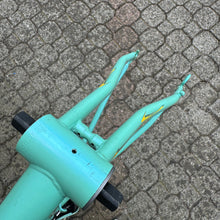 Carica l'immagine nel visualizzatore di Gallery, Bianchi Chromo Lite Reparto Corse