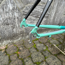 Carica l'immagine nel visualizzatore di Gallery, Bianchi SL3 AluCarbon