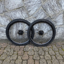 Carica l'immagine nel visualizzatore di Gallery, Bontrager Aeolus Pro 5 Disc