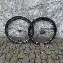 Load image into Gallery viewer, Campagnolo Bora Ultra 35