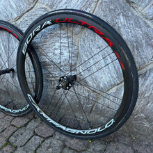 Carica l'immagine nel visualizzatore di Gallery, Campagnolo Bora Ultra 35