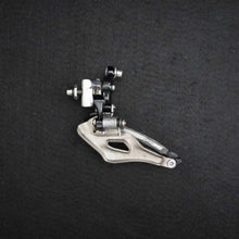 Carica l'immagine nel visualizzatore di Gallery, Campagnolo Record Titanium