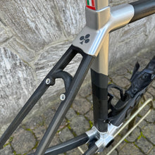 Carica l'immagine nel visualizzatore di Gallery, Colnago C64