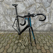 Load image into Gallery viewer, Focus Izalco Max