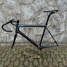 Load image into Gallery viewer, Focus Izalco Max