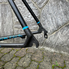 Load image into Gallery viewer, Focus Izalco Max