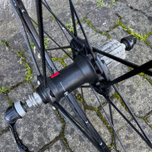 Carica l'immagine nel visualizzatore di Gallery, Fulcrum Racing Zero