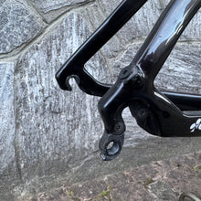 Load image into Gallery viewer, Colnago Concept - UAE Emirates Pro Team