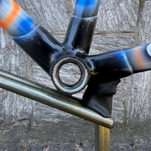 Load image into Gallery viewer, Colnago C40 B- Stay