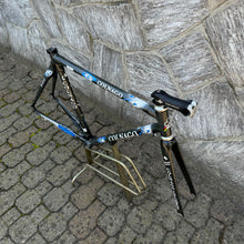Load image into Gallery viewer, Colnago C40 HP Mapei Squadra Corse
